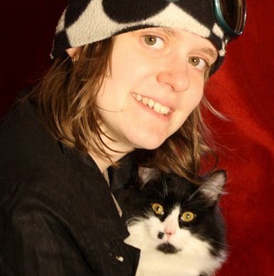 Devon Howe Photo 24