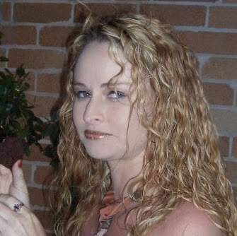 Naomi Abraham Photo 30