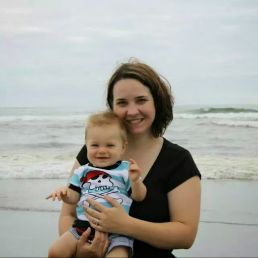 Julie Bays Photo 11