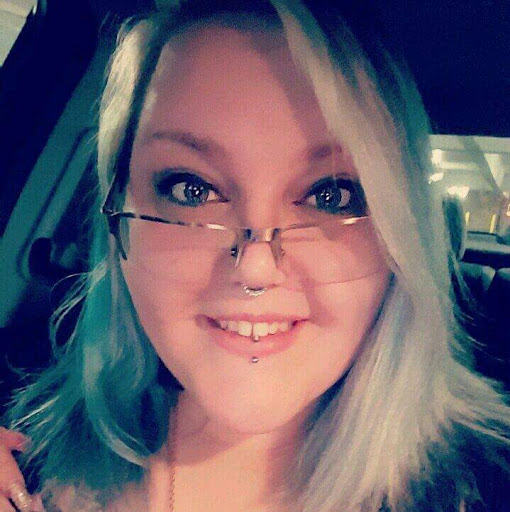 Pamela Chandler Photo 15