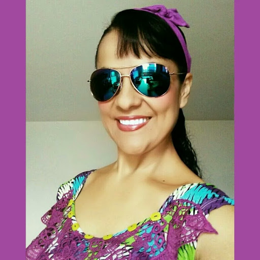 Sandra Betancur Photo 7