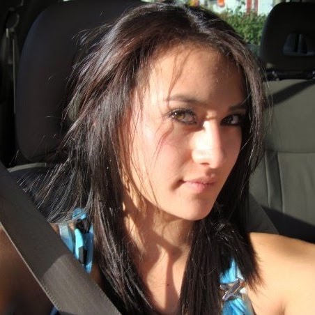 Amy Molina Photo 27