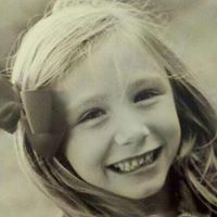 Julie Himes Photo 12