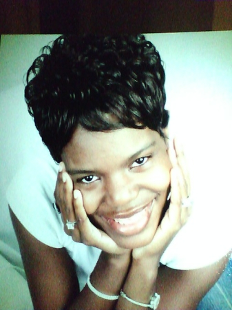 Lashonda Robinson Photo 15