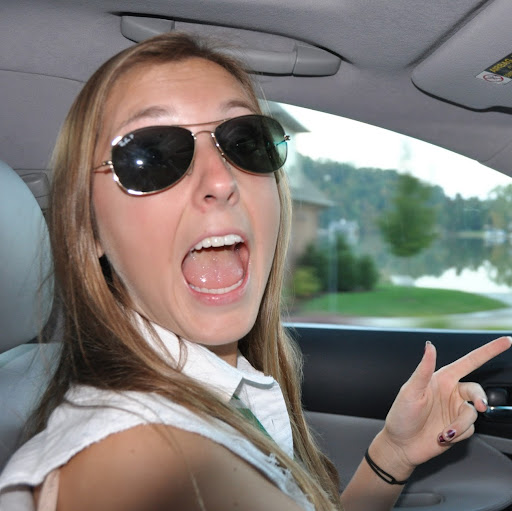 Sarah Lindstrom Photo 10