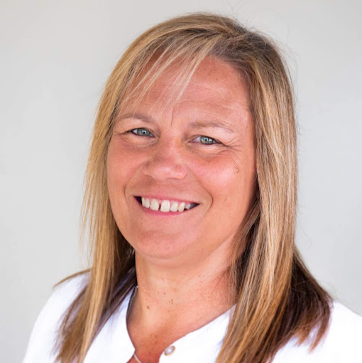 Sandra Lyons Photo 22