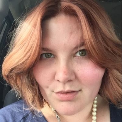 Elizabeth Mackey Photo 34