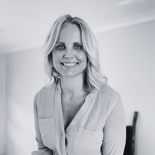 Angela Daley Photo 17