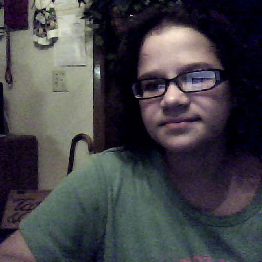 Hailey Hayes Photo 4