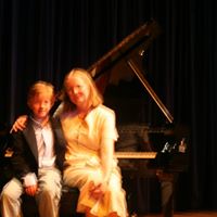 Carol Blake Photo 32