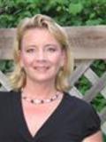 Jennifer Scott Photo 6