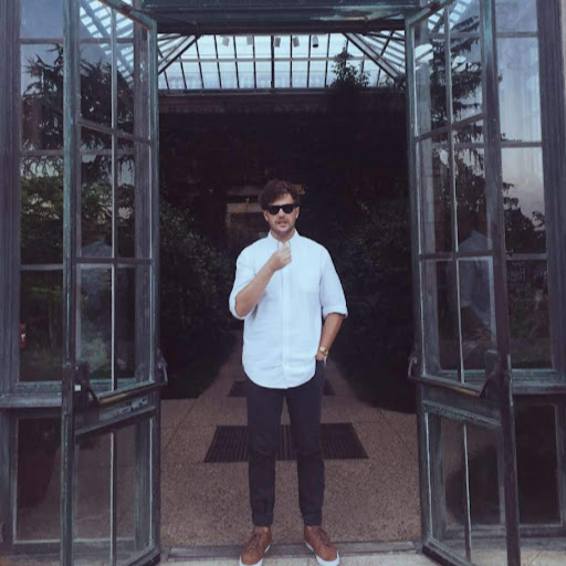 Christopher Bush Photo 9