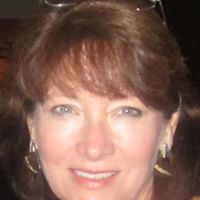 Laura Bacon Photo 30