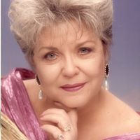 Carolyn Faulkner Photo 21
