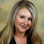 Julie Kenyon Photo 11