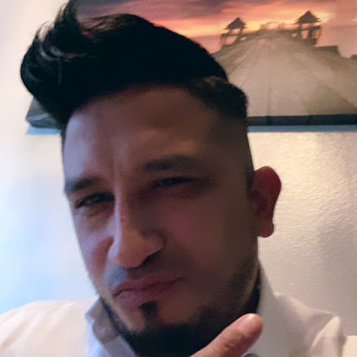 Efrain Diaz Photo 41