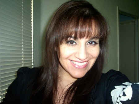 Cynthia Morales Photo 27