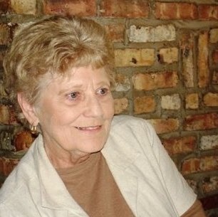 Darlene Young Photo 14