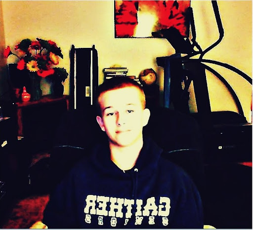 Austin Mills Photo 3