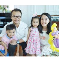 Linda Chau Photo 17