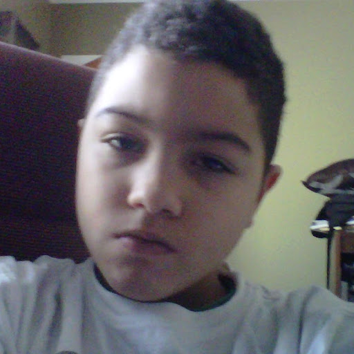 Eric Roldan Photo 7