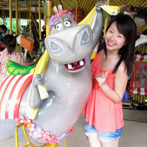 Michelle Oh Photo 26