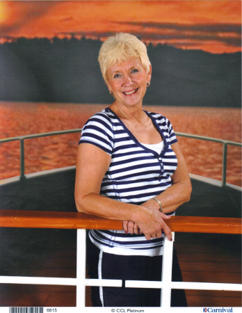 Donna Richards Photo 33