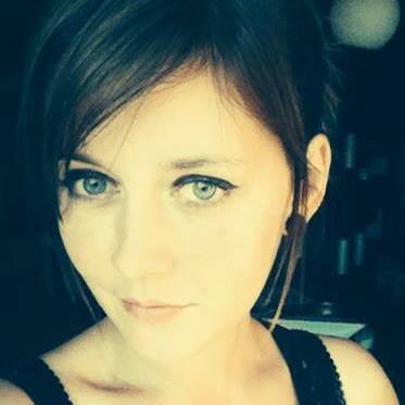 Kelly Tate Photo 37