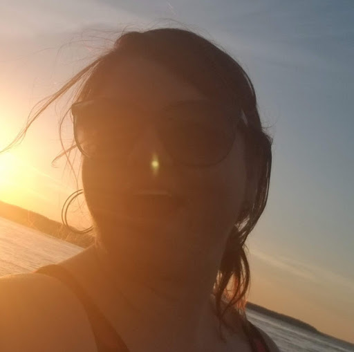 Kristen Hendrickson Photo 23