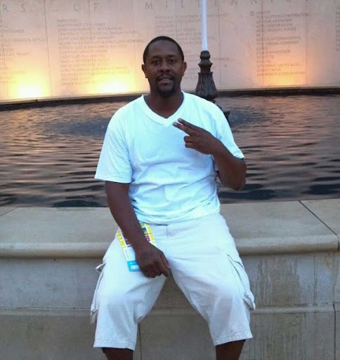 Anthony Ellis Photo 56