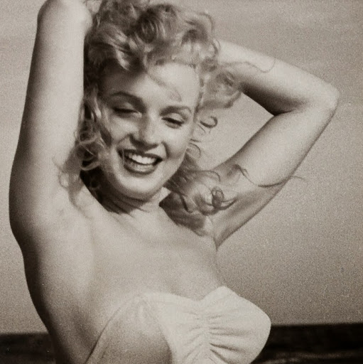 Mary Monroe Photo 32