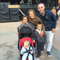 Angela Roche Photo 26