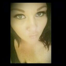 Sarah Wiggins Photo 35