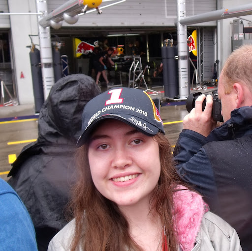 Maria Gallagher Photo 28