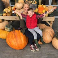 Claire Howell Photo 18