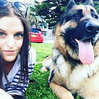 Lisa Navarra Photo 17