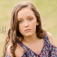 Amanda Moser Photo 8