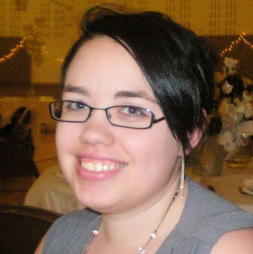 Amy Benson Photo 15
