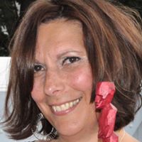 Robin Barrett Photo 16