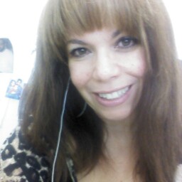 Kathleen Hardy Photo 37