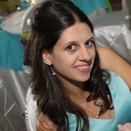 Julie Boyle Photo 17