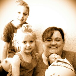 Monique Holmes Photo 10