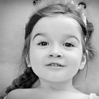 Kate Moriarty Photo 17