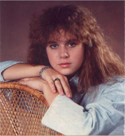 Kristen Duncan Photo 19