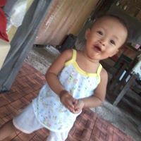 Angela Salas Photo 35