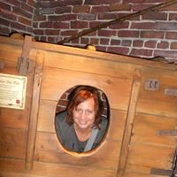 Amy Sunderland Photo 8