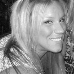 Jessica Plummer Photo 23