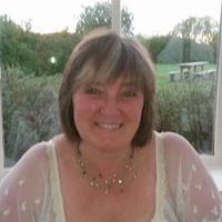 Tracey Lambert Photo 32