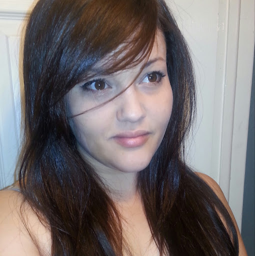 Danielle Myers Photo 10