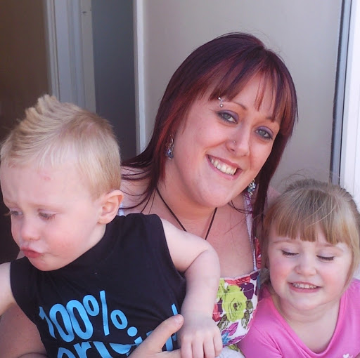 Julie Legg Photo 15